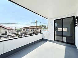 敷地面積50坪以上！駐車並列2台可の庭付きのお家です♪ZEH水準省エネ住宅！■横浜市鶴見区梶山２丁目■