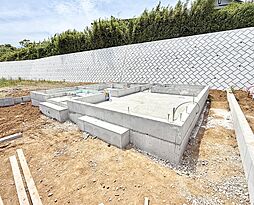 小田原線「東海大学前」駅徒歩18分！ 並列2台駐車です（車種による）■秦野市南矢名■