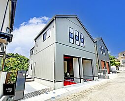 2台駐車可能な電動シャッター付きガレージ　リビングには床暖房完備♪■川崎市麻生区王禅寺東■