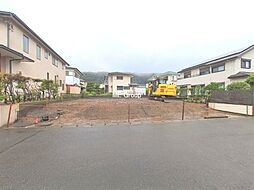 開放的な吹き抜けや床暖房ありのLDK♪駐車3台可！南側お庭付き！■浜市金沢区釜利谷西６丁目■