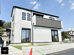 陽光と開放感を纏う角地邸宅、全室南向き　並列3台駐車可能な長期優良住宅　■平塚市岡崎１５期■