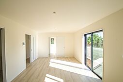 家族みんなが笑顔になる、理想の2階建て住宅。心も暮らしも満たされる、ワクワク新生活。