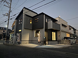 ブルーミングガーデン 亀岡市余部町天神又1棟