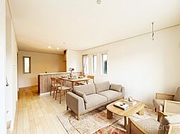 川口市本前川３丁目　３期　新築一戸建て　全１棟