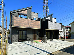 【限定2棟】南向き角地に佇む車2台駐車可能な邸宅。開放的な勾配天井のリビング ～調布市深大寺北町3～