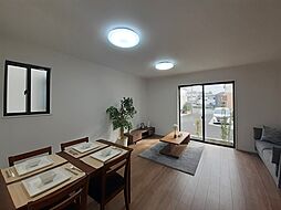 大泉町1丁目1241番 新築分譲住宅