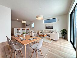 【リッカ】西区こも原町１期　全３邸