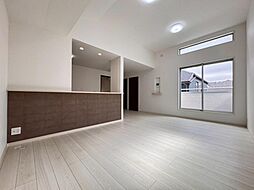 世田谷区梅丘2丁目　～緑に包まれたハイセンスな外観＆内装の新邸～