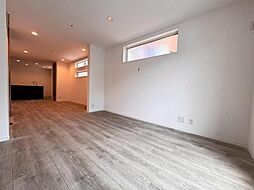 世田谷区上馬2丁目　☆都心のアクセスと心休める時を手にする優美な邸☆