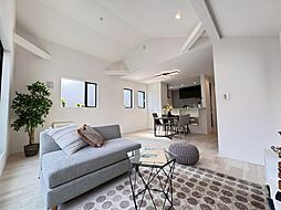 練馬区豊玉南2丁目　☆オン・オフ問わず、楽しみが広がるポジションの邸☆