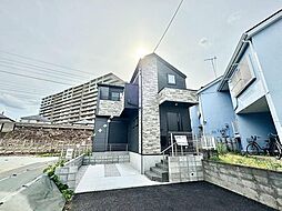 JR中央線「八王子」駅まで徒歩12分。全窓網戸を標準装備したZEH水準の新築分譲住宅です。