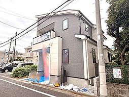西武新宿線「井荻」駅徒歩13分。ZEH水準住宅で快適、勾配天井で日当たり良好な約23帖LDKの邸宅。