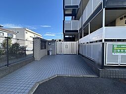 レオパレスリリー