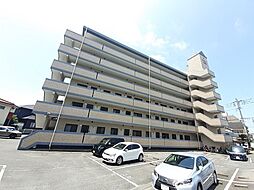 ファミール忠四郎 103