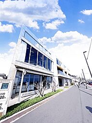 WEEKEND HOUSE ALLEY 203