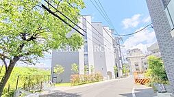 LOCS SHINYURIGAOKA