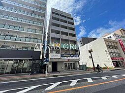 アーネスト川口