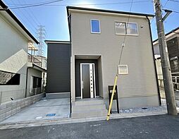 Ｌｉｖｅｌｅ ＧａｒｄｅｎＳ 八潮市鶴ヶ曾根戸建