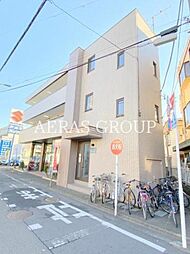 ウィスタリアビル