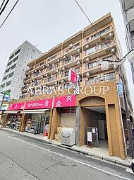 ファミーユビル