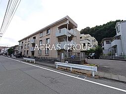 ファミール生田
