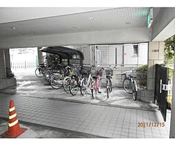 グラン・アルシュ 702