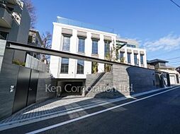 Ｅｍｂａｓｓｙ　Ｓｕｉｔｅ