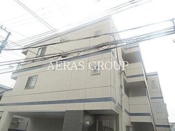 Ｉｖｙ Ｔｅｒｒａｃｅ