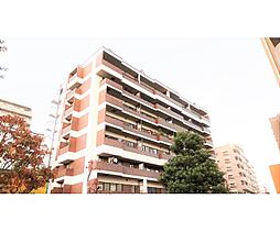 ユンヌ・ホワイエ 701