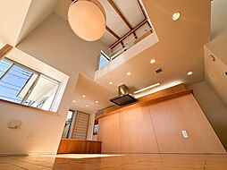 三鷹市下連雀４丁目の一戸建て