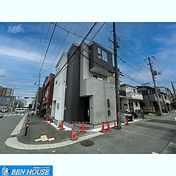 鋼管通1丁目　各居室収納完備の4室3階建て邸宅