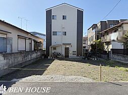 塩浜1丁目　水回り設備が集約されたプランの3階建て邸宅