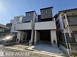 遠藤町　3か所のバルコニーのある3階建邸宅