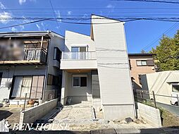 新吉田東6丁目　水回り設備集約プランの2階建て邸宅