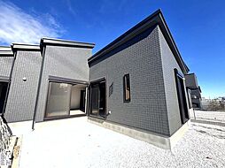 梶山2丁目 平屋建てデッキテラス設置可能な邸宅