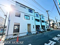 桜本2丁目　角地に位置する開放感のある立地の3階建て邸宅