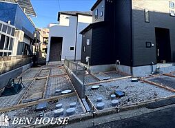 西野川3丁目　リビング内のカウンタースペースのある2階建邸宅