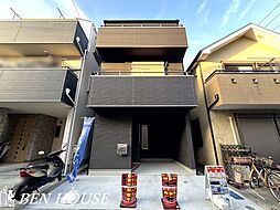 小田5丁目 南向きバルコニー2か所完備の3階建て邸宅