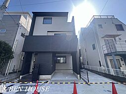 東寺尾中台　約18帖のゆとりのＬＤＫのある3階建て邸宅