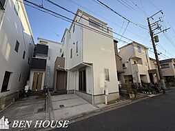 大東町　2か所のバルコニーのある3階建て邸宅