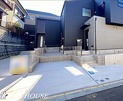 千代ケ丘6丁目　大容量パントリーのある2階建て邸宅