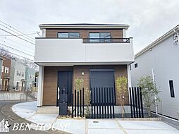 東有馬2丁目　角地に位置しており開放感のある2階建て邸宅