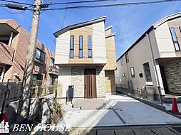久地1丁目　リビング内の一角にタタミコーナーのある2階建邸宅