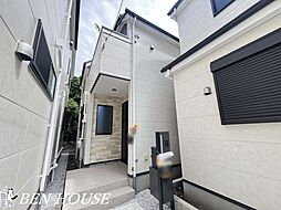 西六郷1丁目　吹抜で開放感のあるＬＤＫのある2階建て邸宅