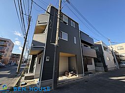 小倉3丁目　南面バルコニーのある3階建て邸宅