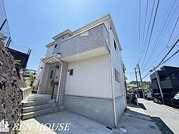 磯子8丁目　水回り設備集約プランの2階建て邸宅