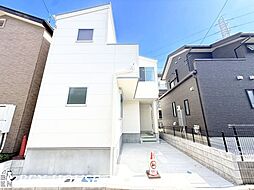上末吉3丁目　床暖房完備の2階建て邸宅