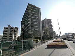 ファミール守口