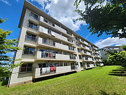 寺尾台住宅8号棟