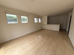 初生町　中古住宅